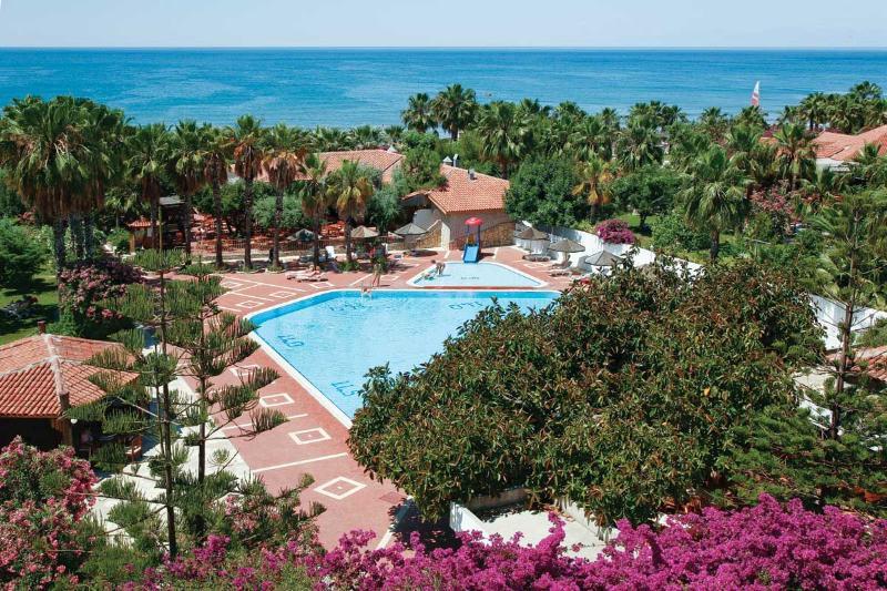 Defne Ana Hotel Side Exterior foto